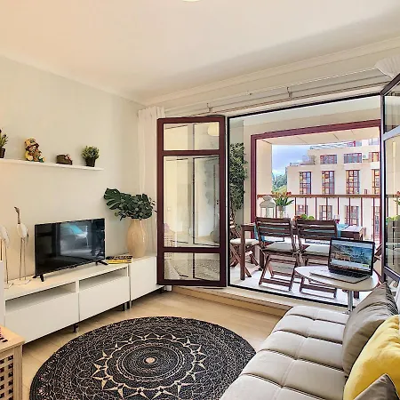 Tropical Sun By Lovelystay Funchal (Madeira)